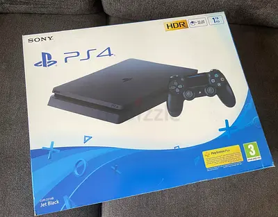 Sony PS4 Slim 1TB Jet Black (Box Included) - Excellent condition like new