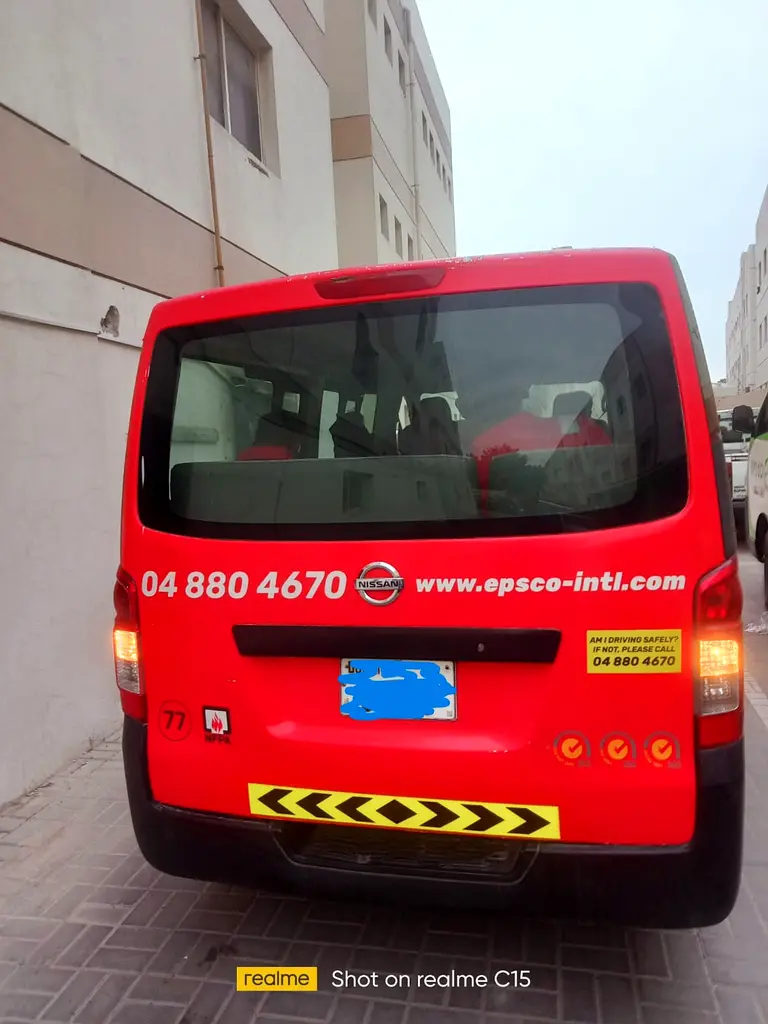 Nissan Urvan 2014 — photo 1 of 3