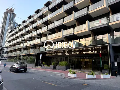 Balcony Jacuzzi | 2 Parking | Vacant
