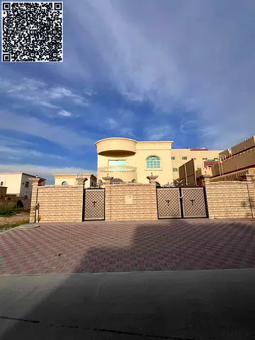 Villa for rent consisting of 5 rooms, a living room and a hall