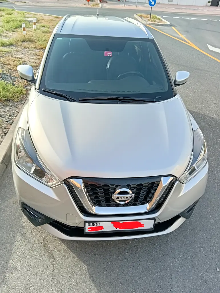 Nissan Kicks 2018 — photo 1 of 18