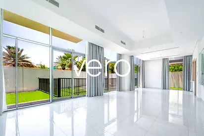 Upper Lounge | Private Pool | Landscaped