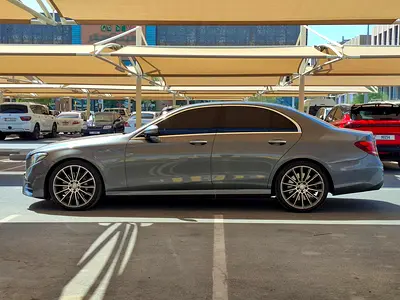 2017 Mercedes-BENZ E-CLASS 照片 5