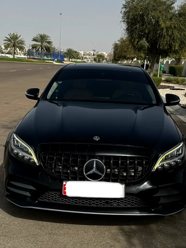 Mercedes-Benz C-Class 2019 — photo 1 of 19