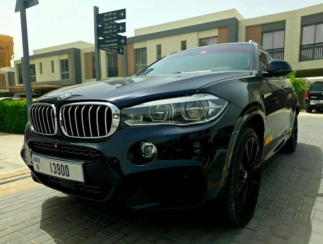 BMW X6 2018 — photo 1 of 19