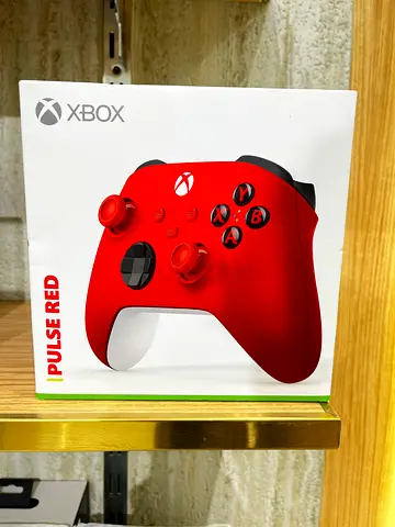 Xbox Wireless Controller - Pulse Red (Like New)
