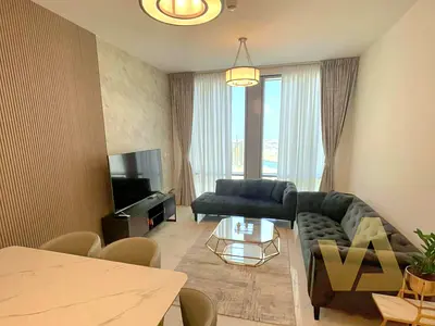 2BR Furnished Apartment | Amna Tower | Marina & Canal Views