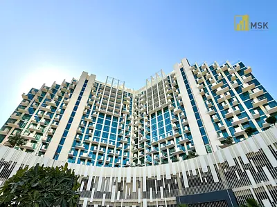 1BR Apartment | Burj & Skyline View | Creek Views by Azizi