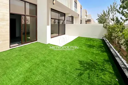 Single Row | Middle Unit | Ready to Move | Zone 2