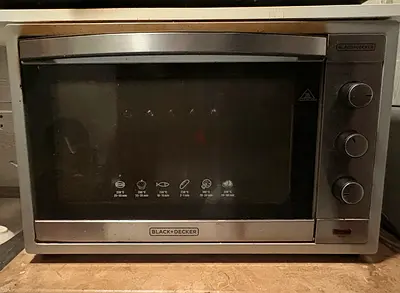 Black  Decker countertop oven - used, good working condition
