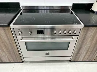 Free Delivery- Bertazzoni Stainless Steel 90cm Electric Range With Ceramic Hob - Excellent