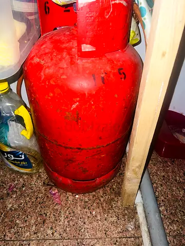 Gas Cylinder with Regulator