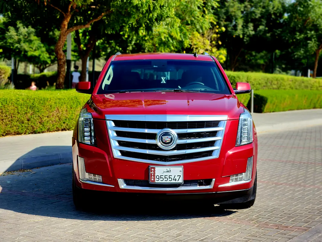 Cadillac Escalade 2015 — photo 1 of 20