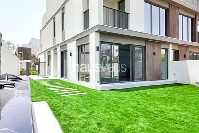 Green Belt | Best Location | Closed Kitchen