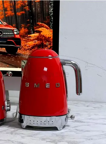 Smeg kettle KLF04 (new model) brand new