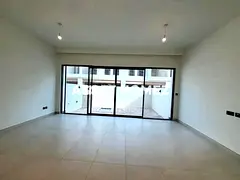 4 Bed | Single Row | Ready Move in | Near Entrance