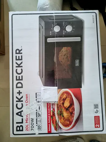 Black+Decker 20L 700W Microwave Oven - Brand New in Box
