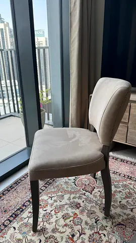 6 dining/decorative chairs with beige covers - in good condition