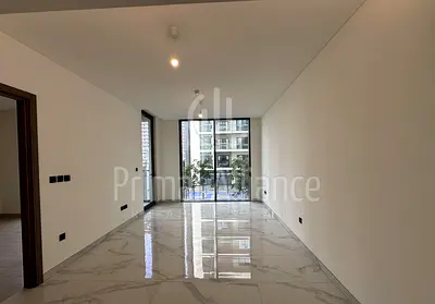 Chic 1BR | Low Floor | Amenities View