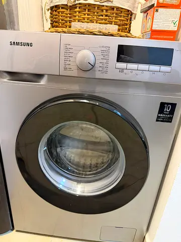 Samsung Front Load Washing Machine - 7kg, Silver, Good Working Condition