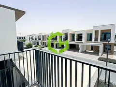 Single Row | Close to Community | Corner unit