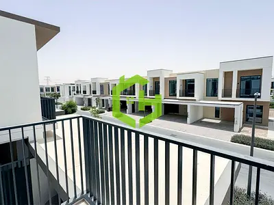 Single Row | Close to Community | Corner unit