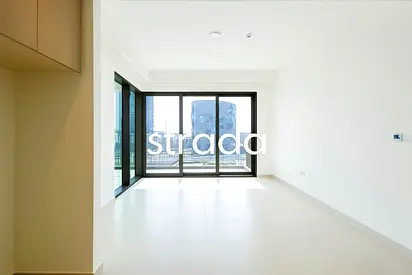 Corner Unit | Pool View |Bright Unit from Sunlight