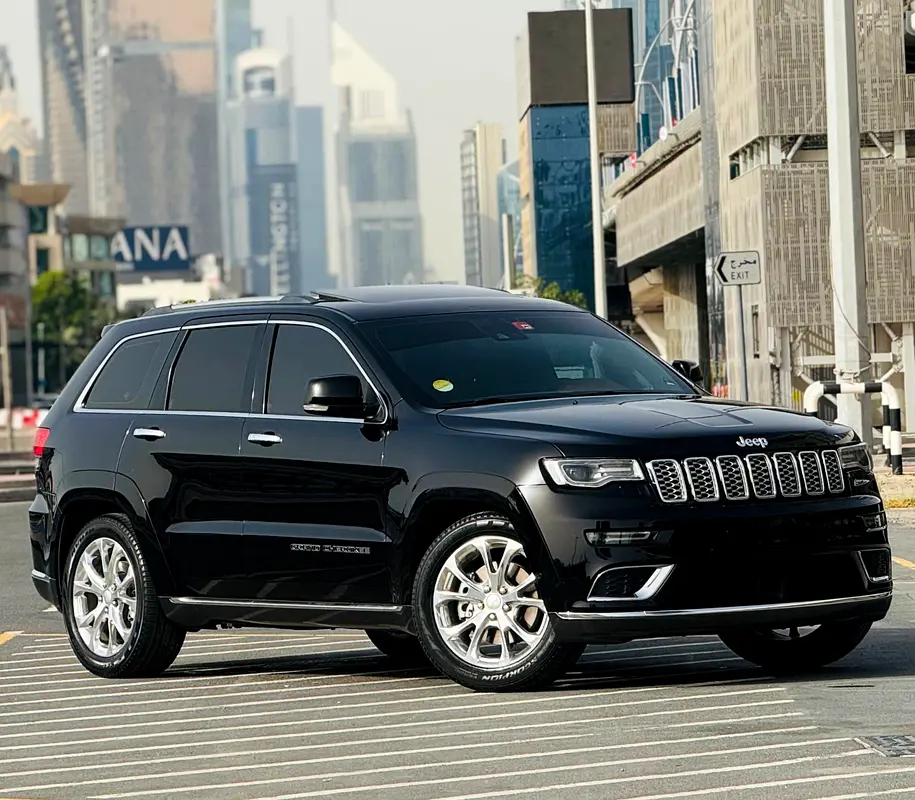 Jeep Grand Cherokee 2021 — photo 1 of 15