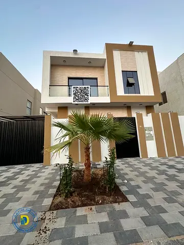 Luxury villa in a prime location in Al Zahia, 6 rooms and a rooftop terrace, electricity and water included, high-end finishing, and a great price.
