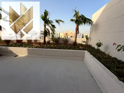Apartment for rent in Al Falah area with a private roof