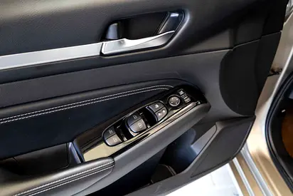 2023 Nissan ALTIMA — фото 9
