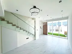 Modern 1BR Townhouse with Community Amenities
