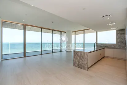 Luxury Living | Beach Access | Low Floor