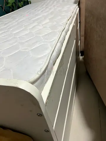 Kids bed with matress for sale