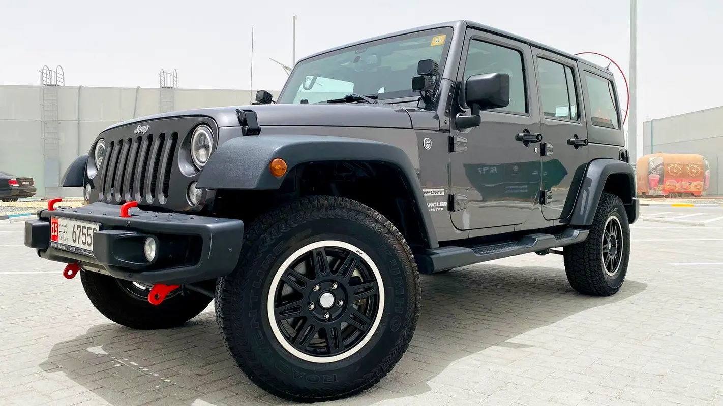 Jeep Wrangler Unlimited 2016 — photo 1 of 9