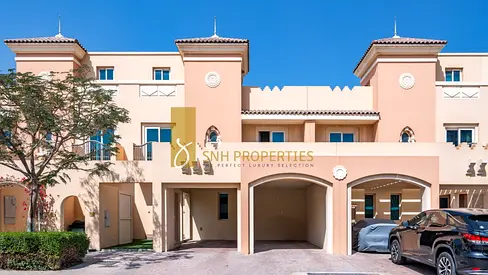 BEST PRICE | SINGLE ROW UNIT | PARK VIEW | WITH PRIVATE GARDEN