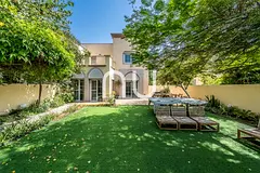 Exclusive | Full Lake View | Perfect Location