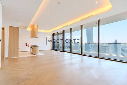 Elegant 2BR | Jumeirah Living | Canal View
