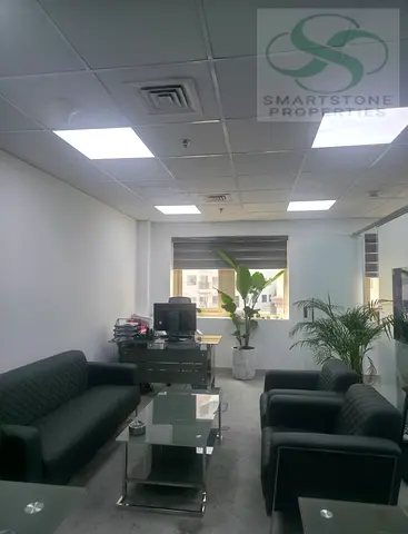 PARTITIONED | PUBLIC BUS | CHILLER FREE | GREAT LOCATION