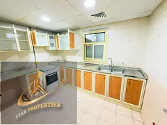 HOLIDAYS OFFER BIG APARTMENT 20 DAYS FREE 2 BHK 36 K 4 CHQS BALCONY WARDROBE FULL FAMILY BUILDING
