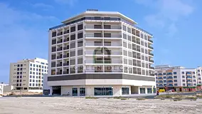 Spacious 3BHK | Pool and Gym | Prime Location