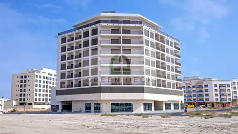 Spacious 3BHK | Pool and Gym | Prime Location