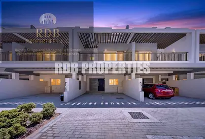 DIRECT FRM OWNER | KEYS IN HAND | 4BR TOWNHOUSE