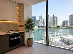 Premium Waterfront | Low floor | Canal View