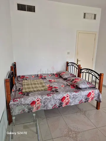 Single Executive Bachelor Room Available For Rent Move-In Ready!