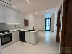 Modern 1 bedroom with balcony | Prime location| Best Priced