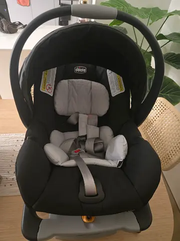 Chicco car seat 0 to 4 years