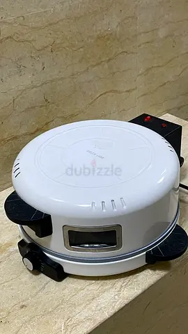 Pizza maker