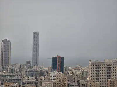 شقة للإيجار | أبراج الفالكون الراشدية 2 عجمان | 3 غرف وصالة | غرفة خادمة | بلكونات بإطلالة مفتوحة | باركن خاص | تكييف مركزي | مساحة واسعة | موقع راقي