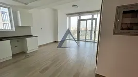 L-Shape Kitchcen | Corner | Unit | Pool View